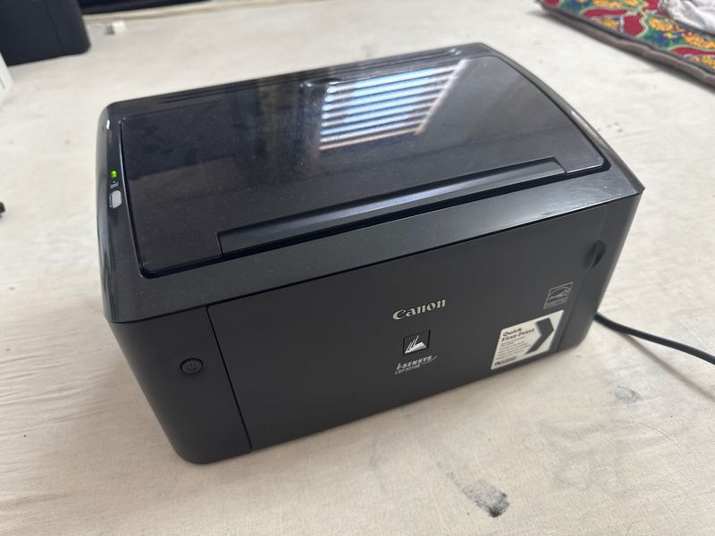 Canon LBP 3010 B Printer yaxshi ishlidi Aybi yoʻq Garantya bor Canon LBP 3010 B Printer yaxshi ishlidi Aybi yoʻq Garantya bor