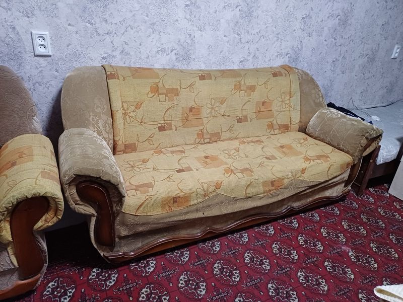 Продаю мебель диван и шкафы Продаю мебель диван и шкафы