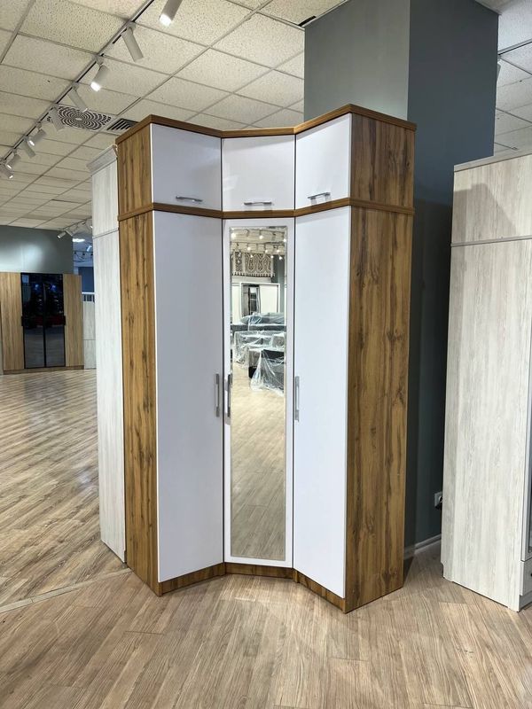 Угловой шкаф от Comfort мебель Угловой шкаф от Comfort мебель
