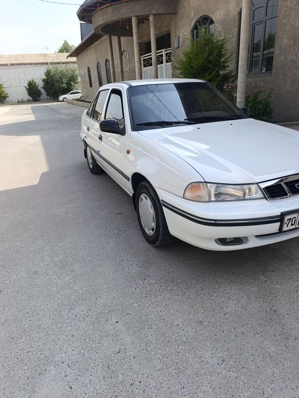Nexia sons luks bez kansaner Yili 2005 metan bor matori qilingan