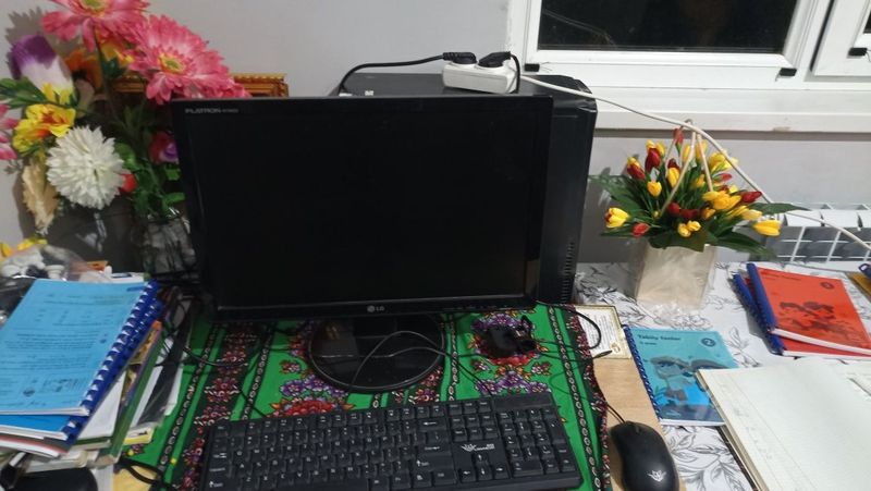 Kompyuter sotiladi. Kompyuter sotiladi.