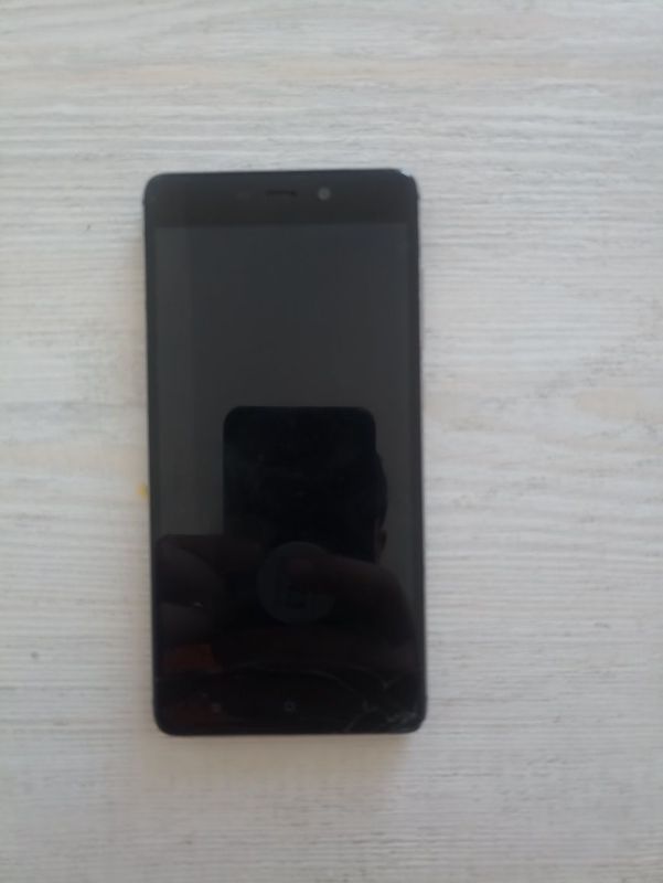 Redmi 4x в хорошем состоянии Redmi 4x в хорошем состоянии