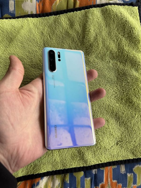 huawey p30 pro pamit 8.256g holati yahwi oqip tel qlila