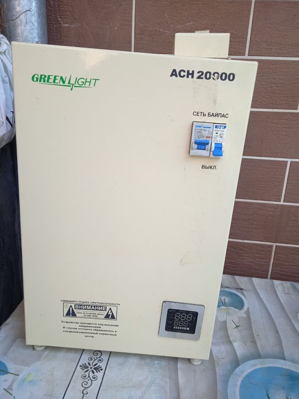 Стабилизатор напряжения б/у GREEN Light ACH 20000 Стабилизатор напряжения б/у GREEN Light ACH 20000
