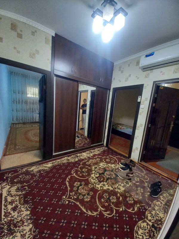 Срочно продаётся в чирчике 4 х ком кв 4 етаж в нижнем Срочно продаётся в чирчике 4 х ком кв 4 етаж в нижнем
