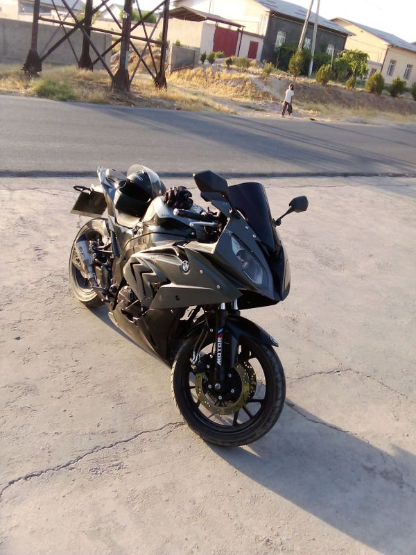 BMW s1000rr replika sotiladi