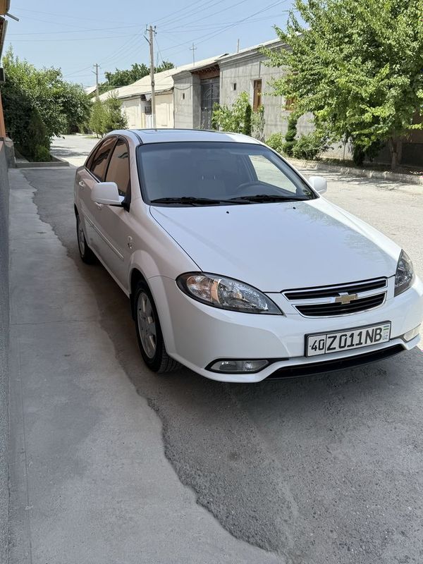 Jentra 3 avtomat 2022 Jentra 3 avtomat 2022