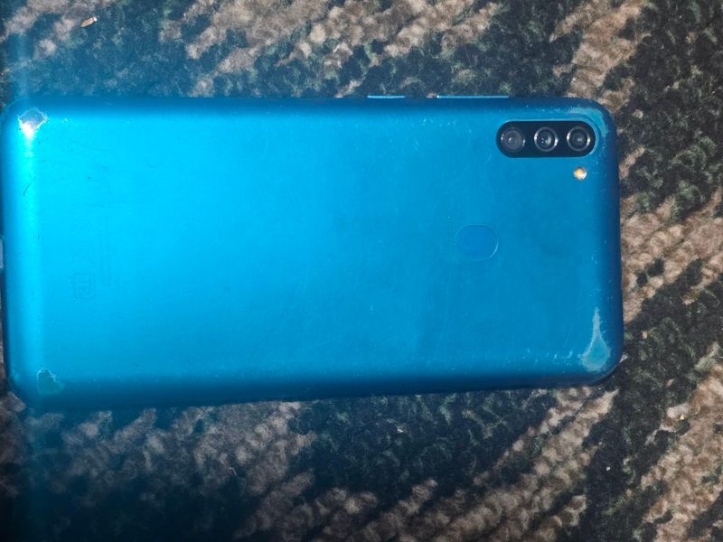 samsung A11 ekran singan
