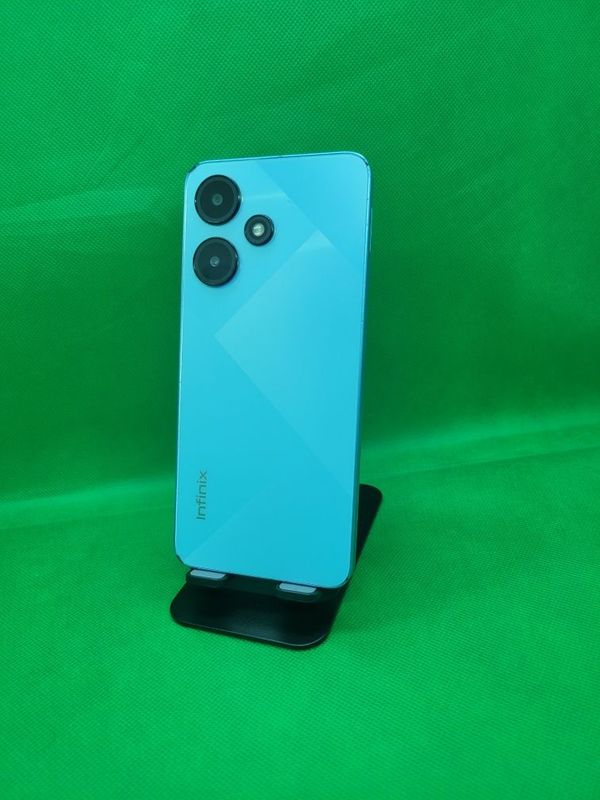 Infinix Hot 30i sotiladi Infinix Hot 30i sotiladi