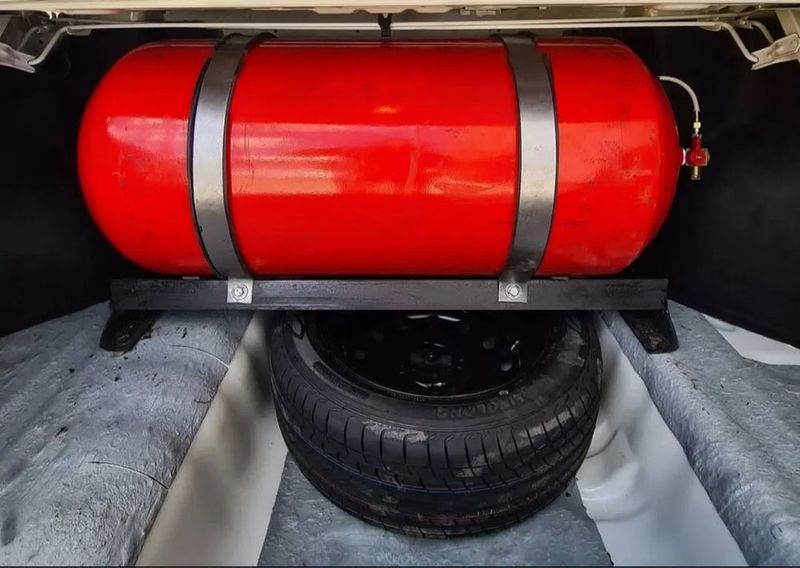 Metan gaz 100 tali sotladi 250$ Metan gaz 100 tali sotladi 250$