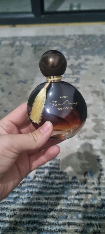 avon atir far away