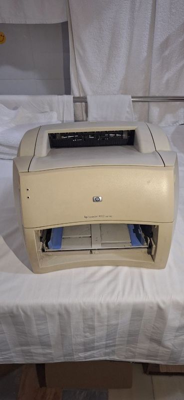 Принтер hp laserjet 1000 series