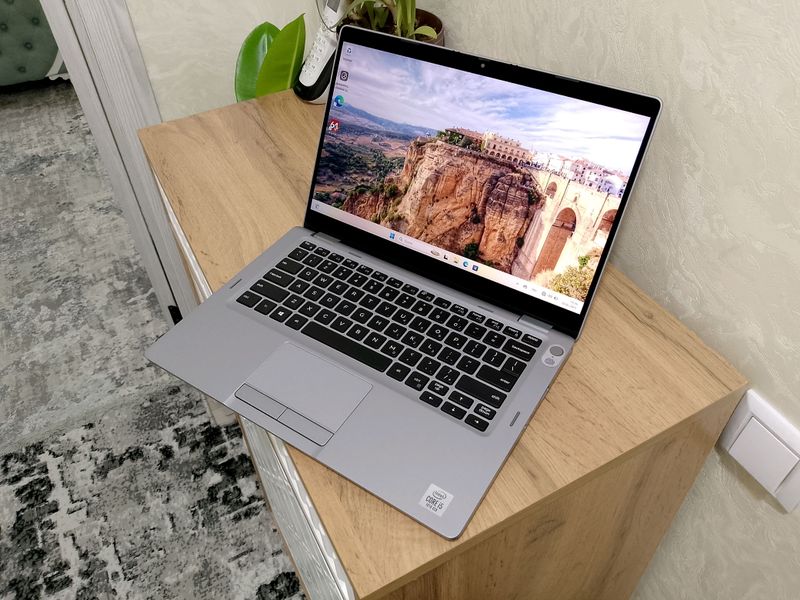 Dell latitude 5310 x360/ Core i5-10210U/ SSD 256gb Dell latitude 5310 x360/ Core i5-10210U/ SSD 256gb