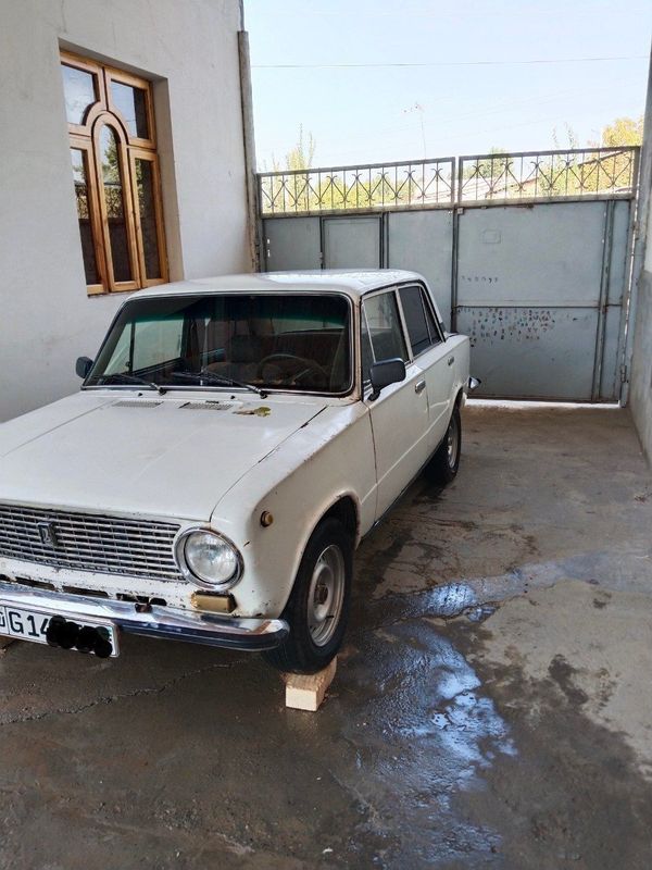 Vaz 21011 holati yaxshi