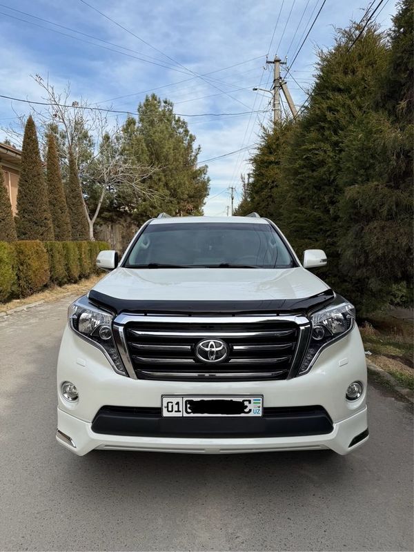 Toyota Land Cruiser Prado.