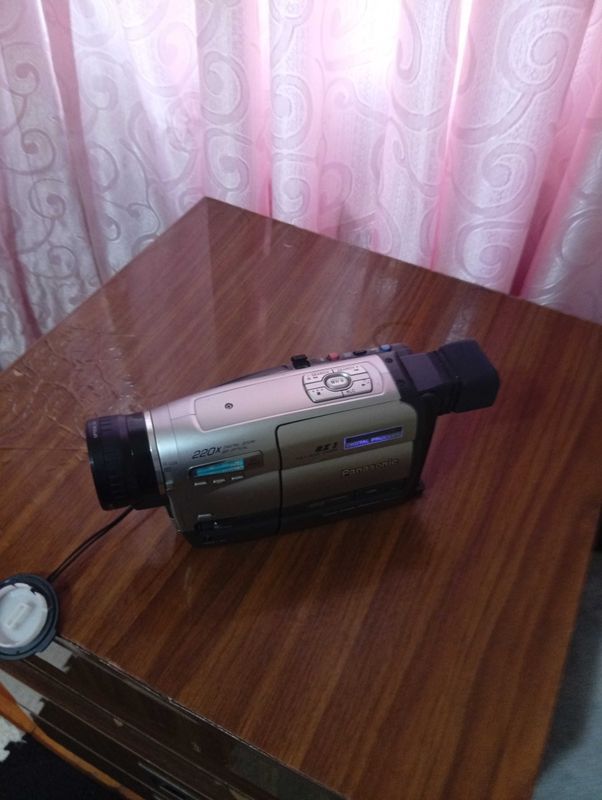 Газетная камера panasonic Газетная камера panasonic