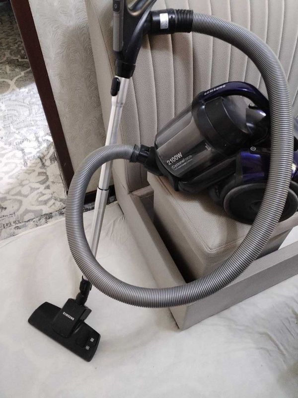 Продается пылесос самсунг