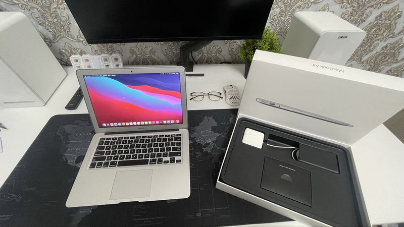 Macbook air 2015 core i5-1,6ghz 4/128GB Macbook air 2015 core i5-1,6ghz 4/128GB
