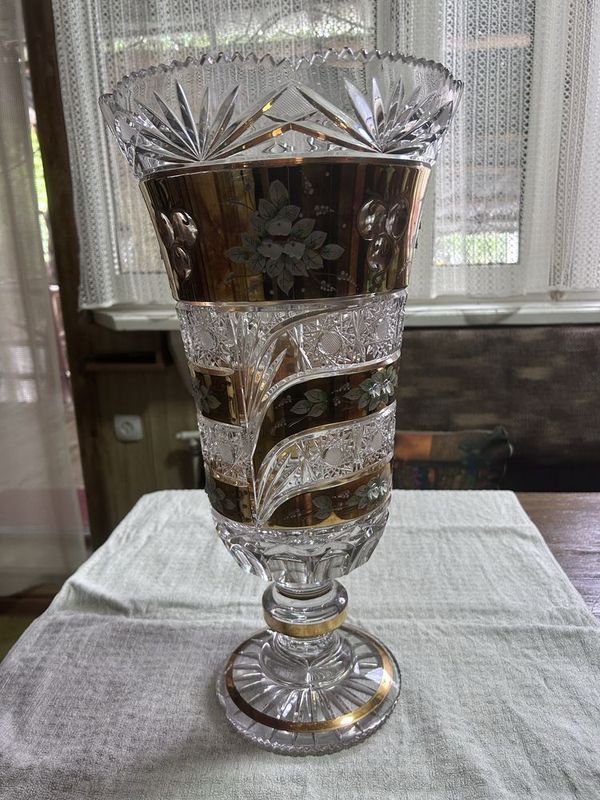 Хрустальная ваза Хрустальная ваза