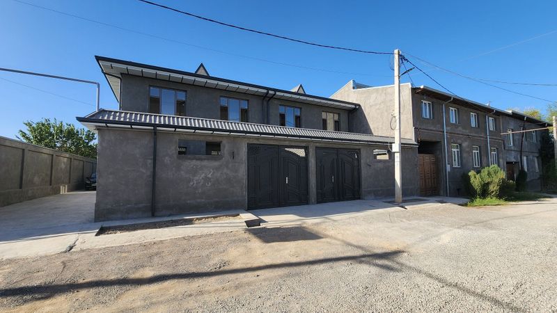 Nazarbek Katta Ittifoqda hovli sotiladi