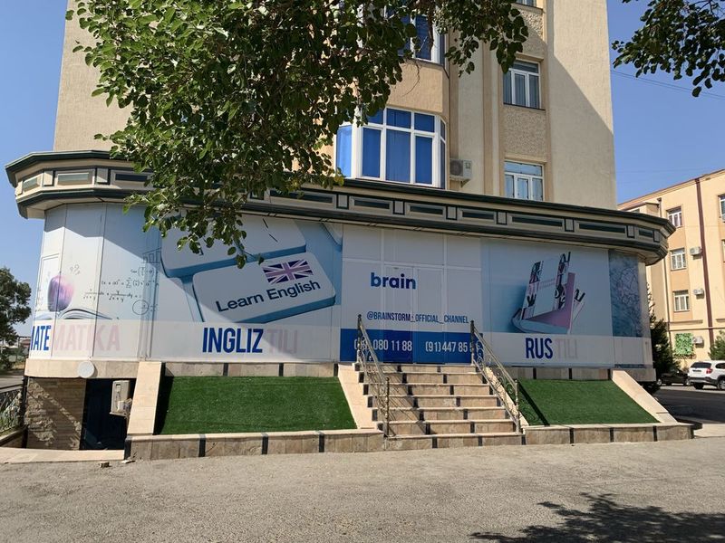 Tayyor 105m2 + 100m2 yerto'lasiga ega noturar joy sotiladi. Tayyor 105m2 + 100m2 yerto'lasiga ega noturar joy sotiladi.