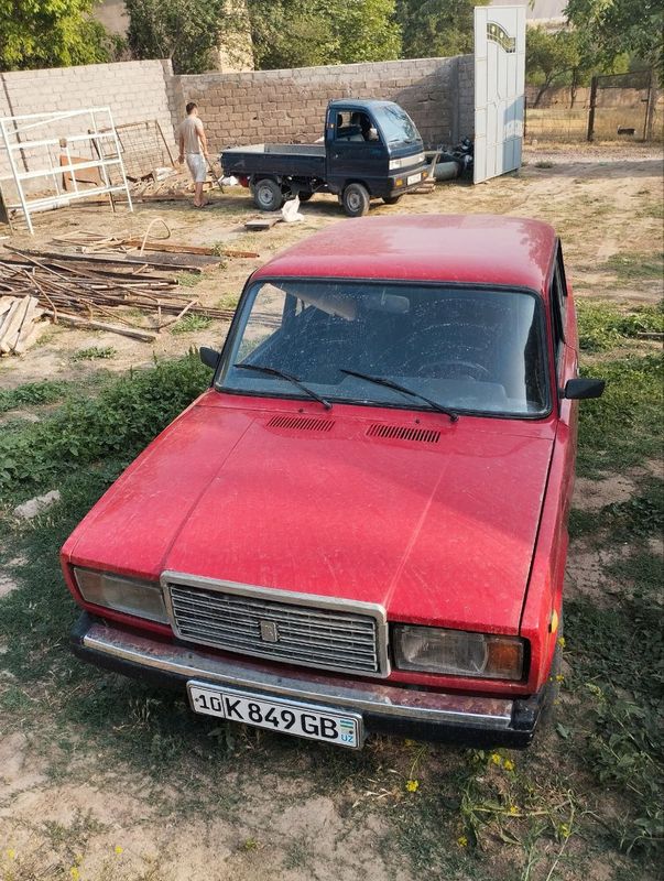 Baz 2107 sotiladi 1993-yil Baz 2107 sotiladi 1993-yil
