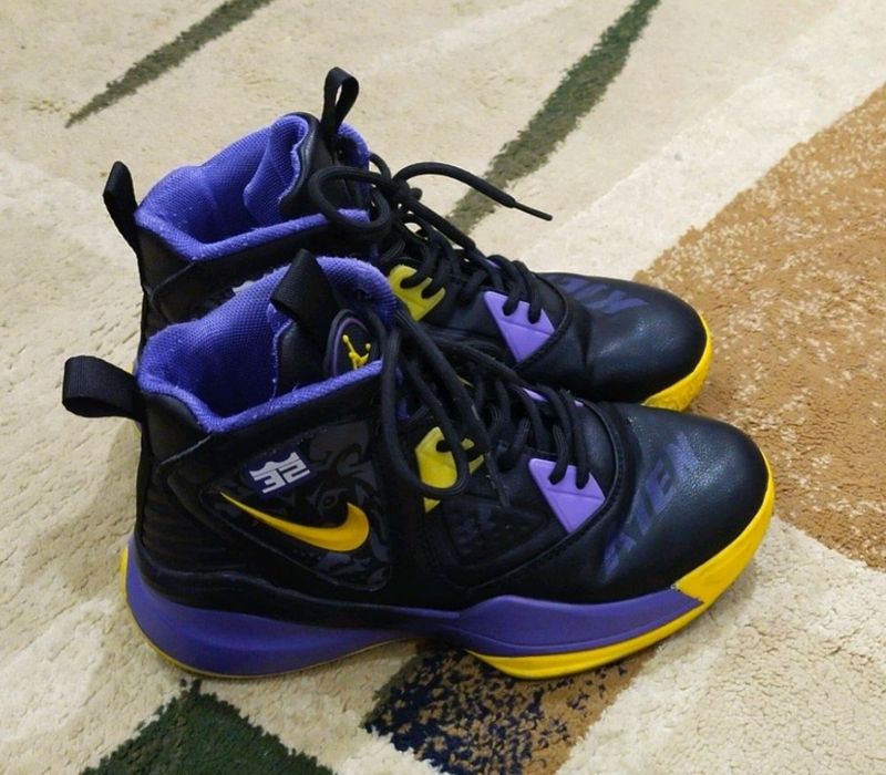 Продам кроссовки Jordan Продам кроссовки Jordan