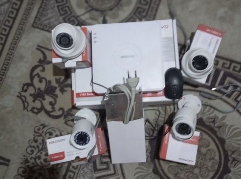 Kamera 10 ta hd Komplekt hamasi bor hikvision