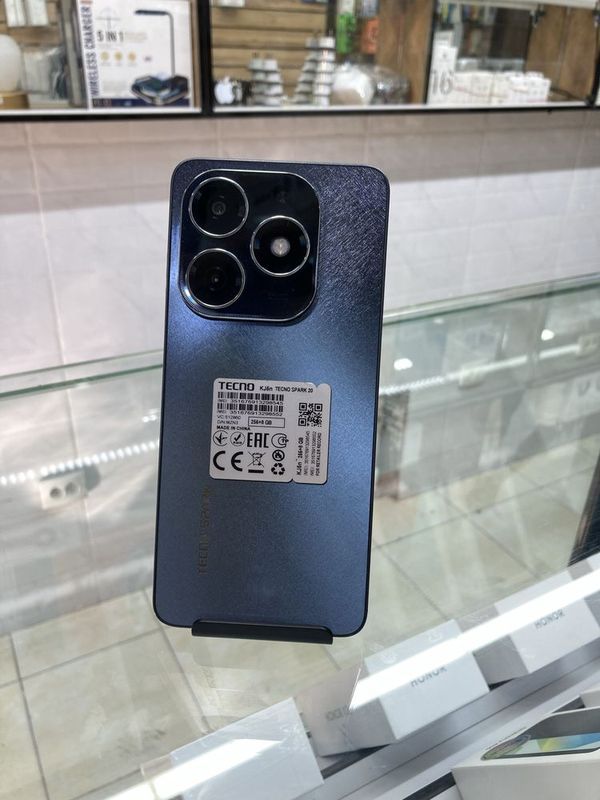 Tecno spark 20 8ga/256gb Tecno spark 20 8ga/256gb