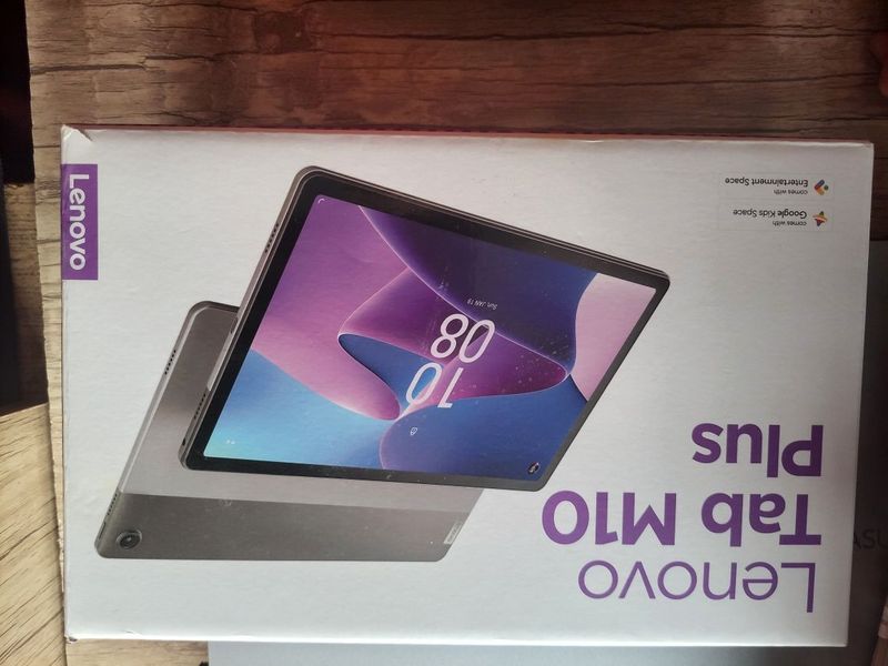 Lenovo Plansheti sotiladi xolati ideal. Lenovo Plansheti sotiladi xolati ideal.
