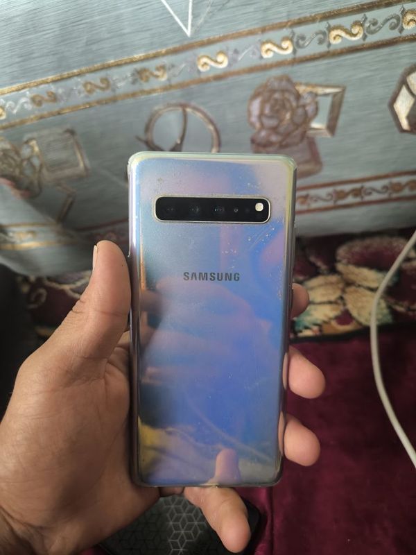 Samsung galexsi s10 plus 5g 8/256