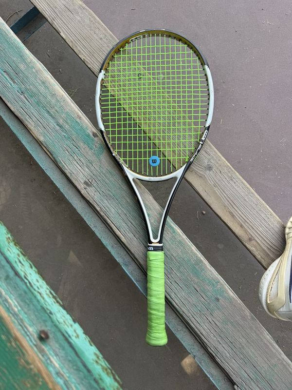 Продам ракетку Wilson Продам ракетку Wilson