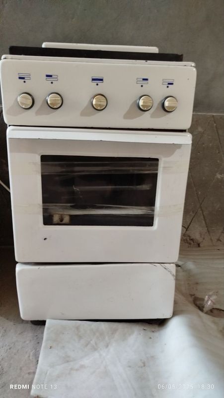 Gaz plita sotiladi Gaz plita sotiladi