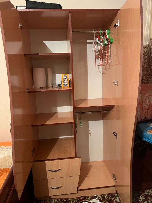 Детский шкаф, почти новый Детский шкаф, почти новый