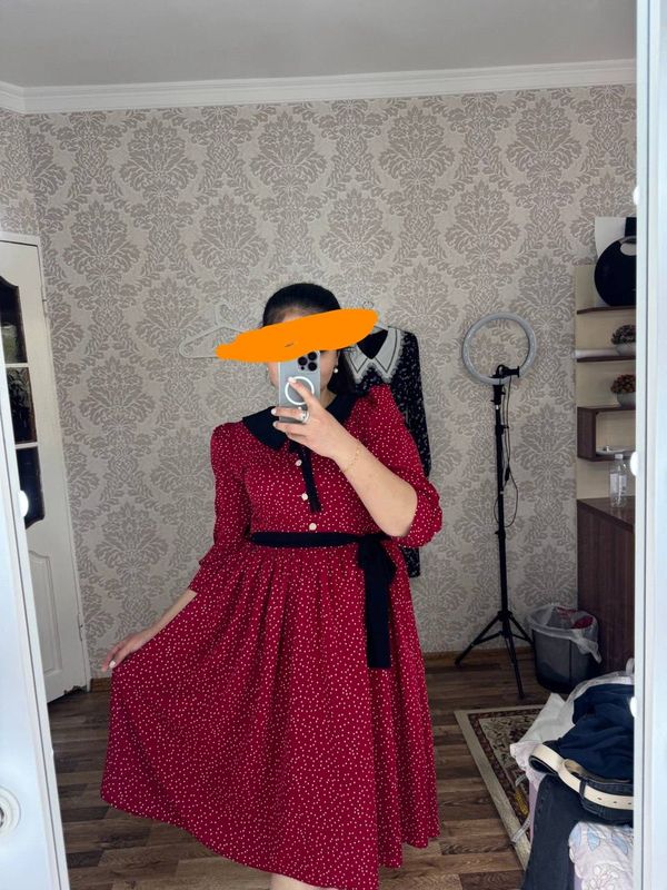 Ko’ylaklar sotiladi u faqat bir marta kiyilgan! Ko’ylaklar sotiladi u faqat bir marta kiyilgan!