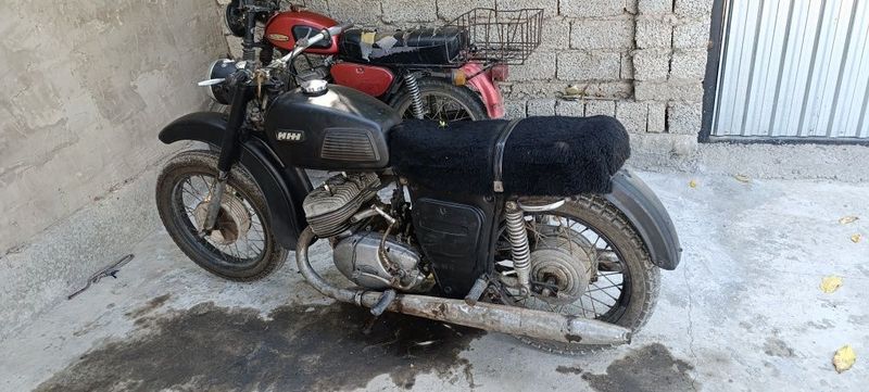 Мотор отИж юпитера в хорошем состоянии Мотор отИж юпитера в хорошем состоянии