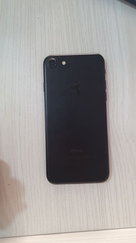 iphone 7     1 million