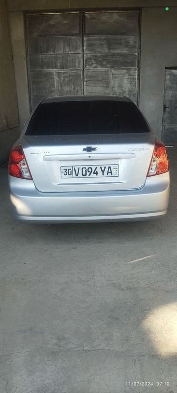 Chevrolet Lacetti Gentra sotiladi SROCHNO