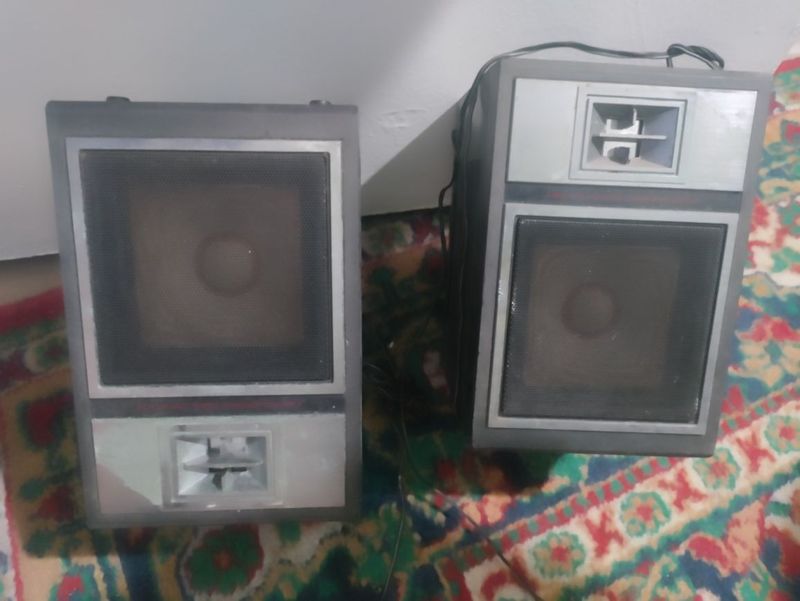 Продаются колонки. Продаются колонки.