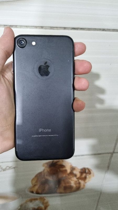 Iphone 7 32gb tel ideal srochni