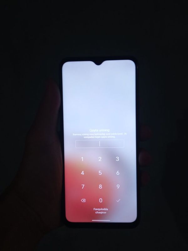 Vivo y 17 s 4/128 kok hamilon karobka dakument bor obmen Poco x3