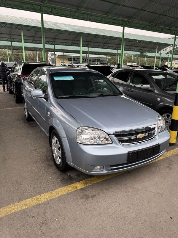 Chevrolet Lacetti 1.6. 5-акпп