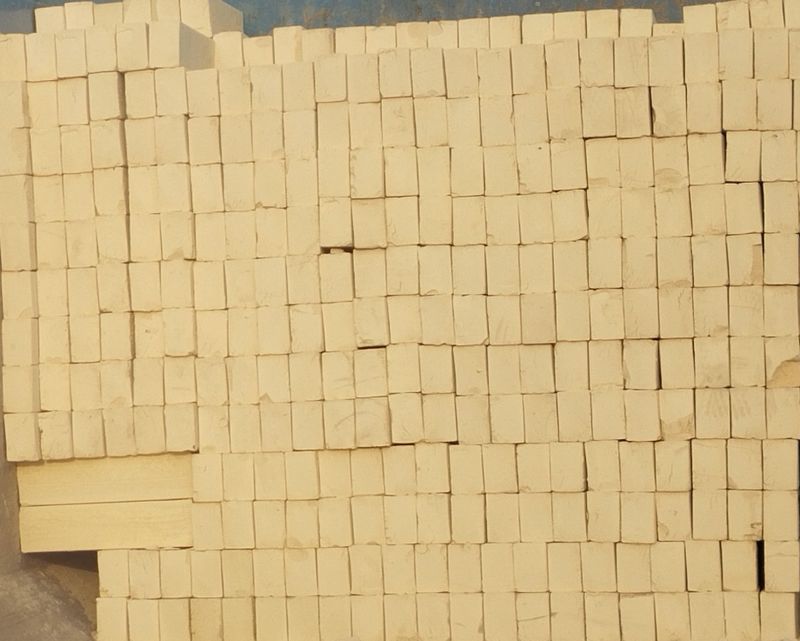 Padrashifka gʻishtlar sotiladi. Buxoro boʻyicha dastafka bor Padrashifka gʻishtlar sotiladi. Buxoro boʻyicha dastafka bor