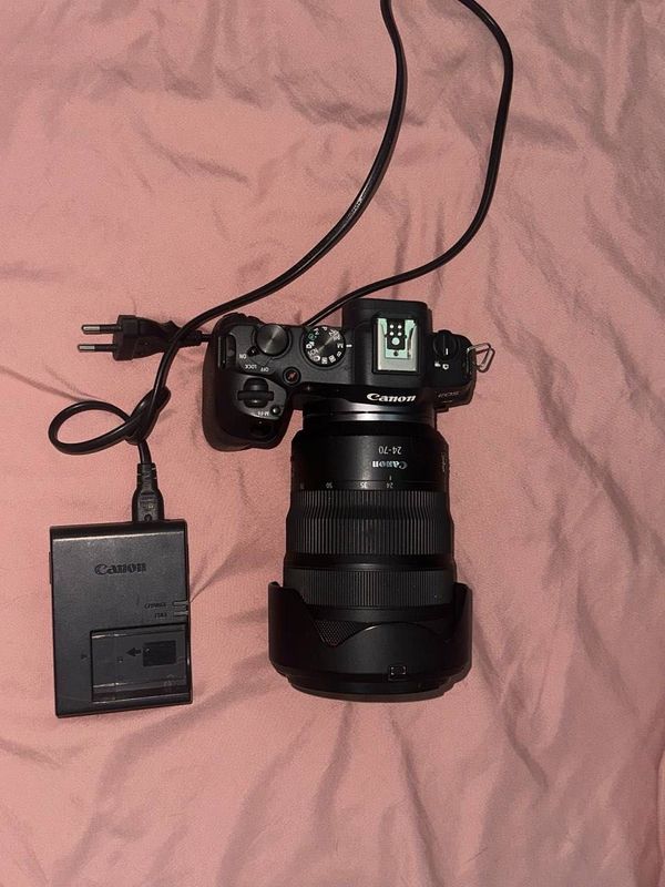 Фотокамера Canon R8 Фотокамера Canon R8
