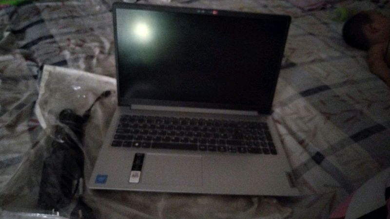 ноудбук LENOVO