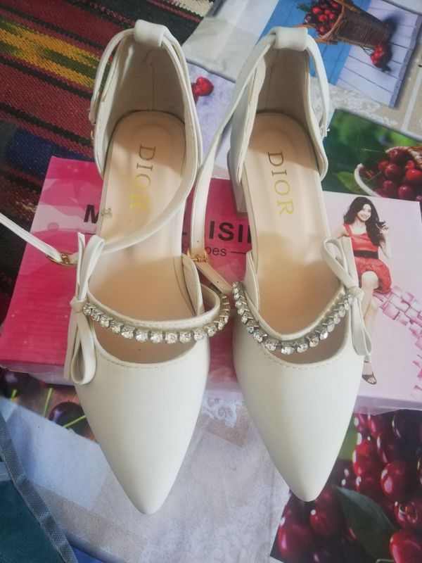 100 ming atiga 1 marta kiyilgan razmer 36