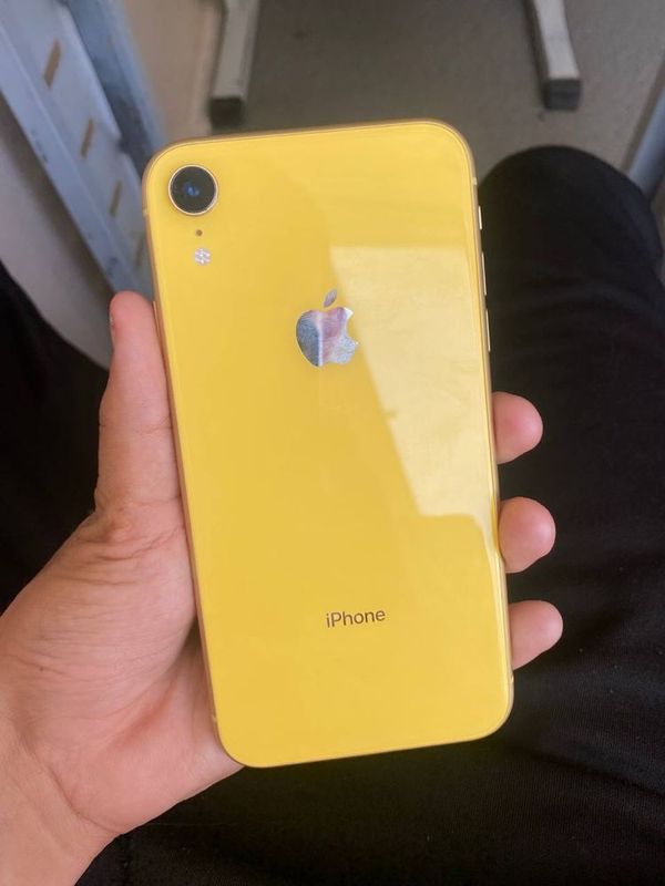 Ayfon xr sotiladi narxini kelishamiz Ayfon xr sotiladi narxini kelishamiz