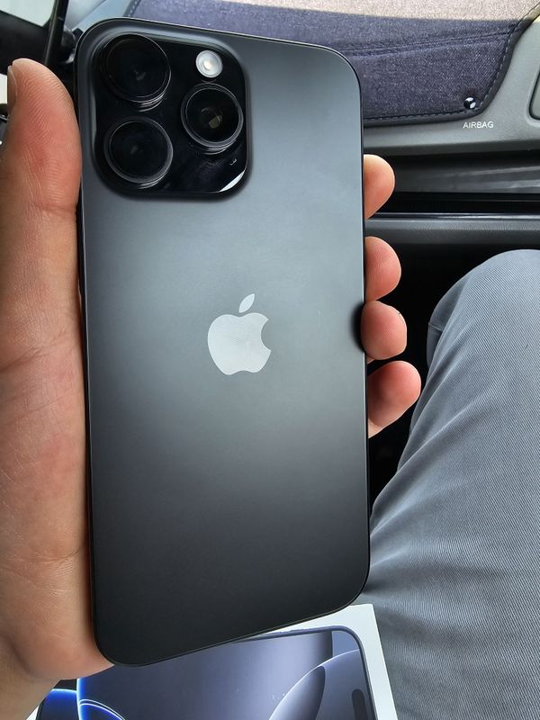 IPhone 16 pro max 256gb LLA IPhone 16 pro max 256gb LLA