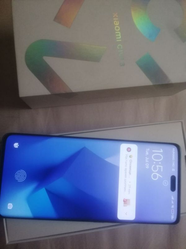 Продаётся Xiaomi Civi 3