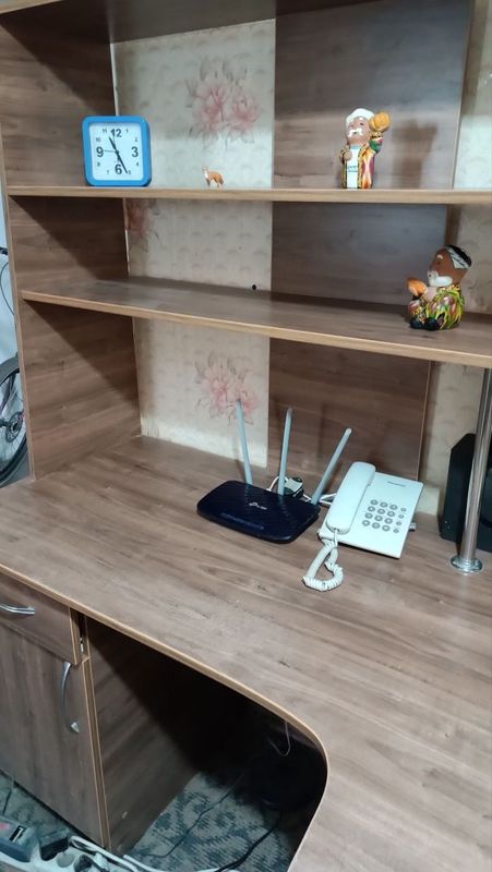 Стол для компьютера Стол для компьютера